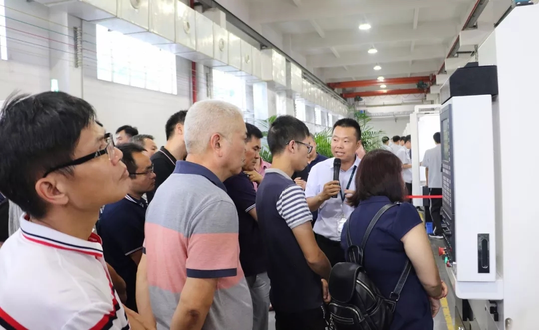 2�㶫�ڲ�����Ϸ�����������ϳ��cnc�ӹ�����